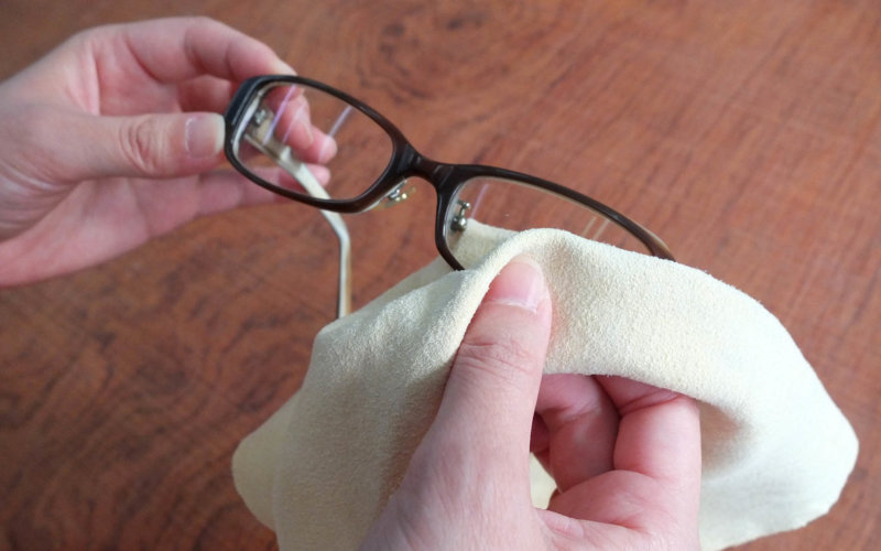 めがねとキョンセーム