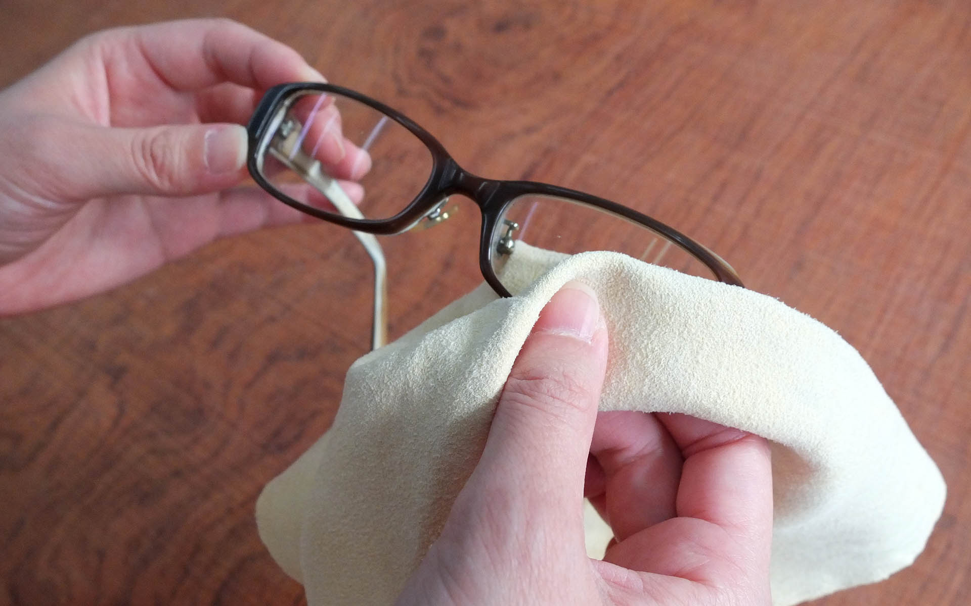 めがねとキョンセーム