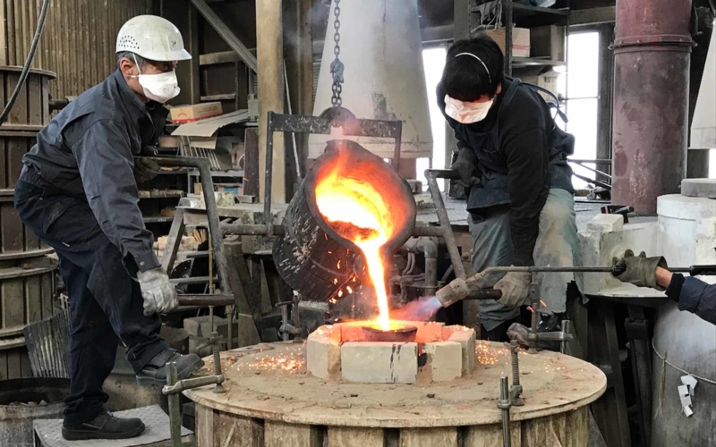 九輪の鋳造風景（画像提供：高岡市）