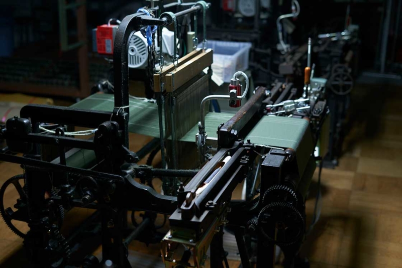 豊田式「織り機」