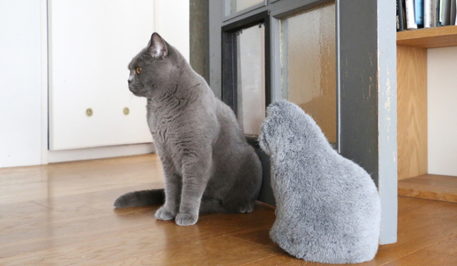 FabricoのNEKO door stopper